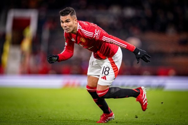 talkSPORT：阿莫林可能留住卡塞米罗，但他30万镑的周薪需要裁汰